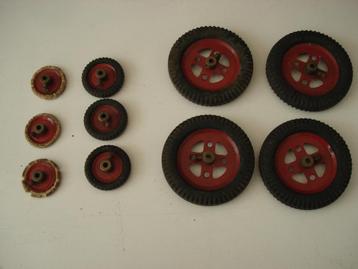 antieke Meccano wieltjes beschikbaar voor biedingen