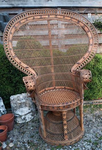 Emmanuelle rotan  peacock  chair vintage, Enlèvement