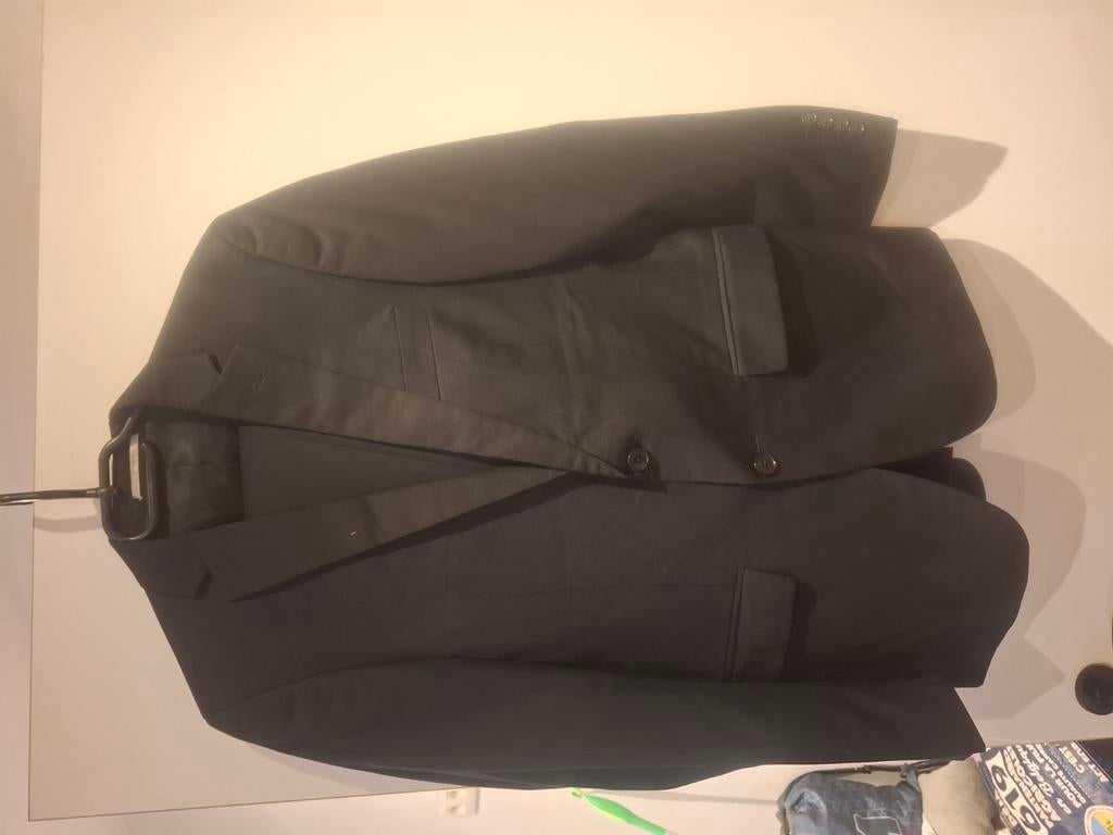 Kostuum zwart. Broek en blaser maat 44, Ophalen, Zo goed als nieuw, Zwart