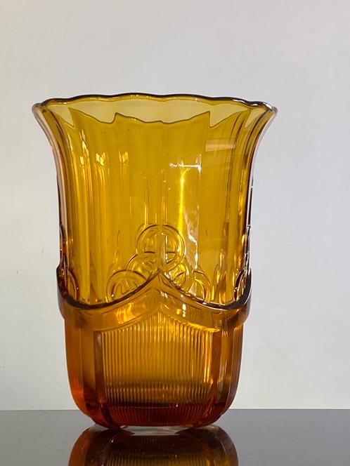 Vsl Luxval vase Olympic Art Deco, Antiek en Kunst, Antiek | Glaswerk en Kristal, Ophalen of Verzenden