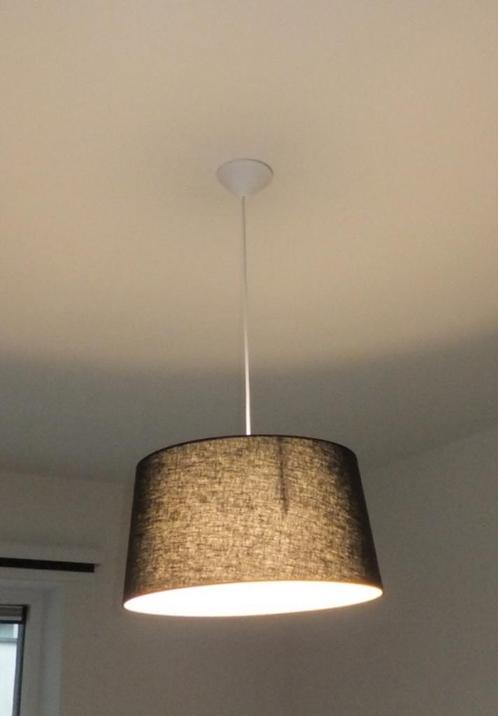 Moderne hanglamp wit met zwarte kap 45 cm, Huis en Inrichting, Lampen | Hanglampen, Zo goed als nieuw, Minder dan 50 cm, Kunststof