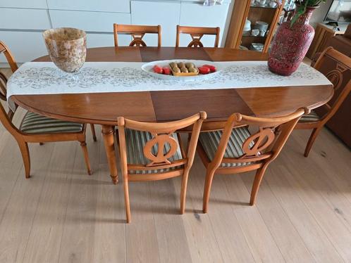 Ovaal tafel in kerzelaar in perfecte staat Afmetingen volled, Huis en Inrichting, Complete eetkamers, Zo goed als nieuw, Ophalen of Verzenden