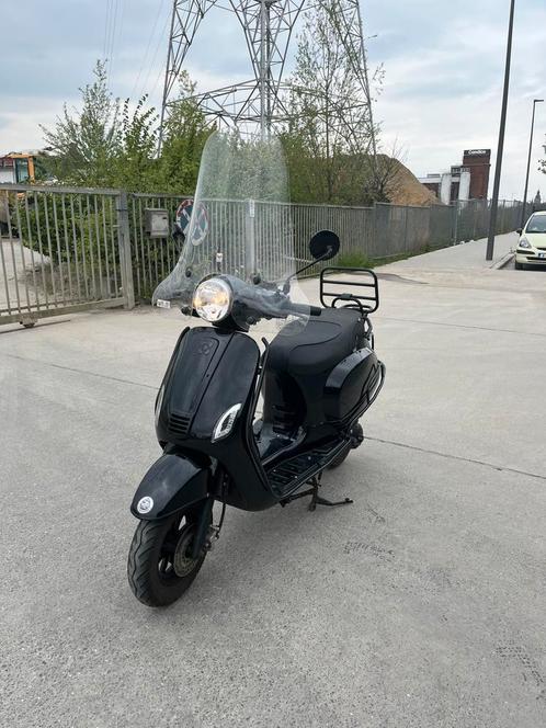 Agm Vx50 B-klasse, Fietsen en Brommers, Scooters | Overige merken, Zo goed als nieuw, Ophalen