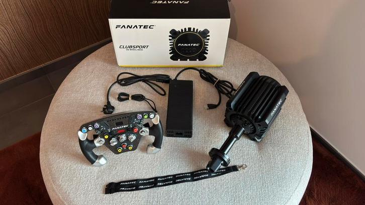 Fanatec ClubSport DD 12Nm + Shaft Extensio + Volant F1, Games en Spelcomputers, Spelcomputers | Overige Accessoires, Ophalen