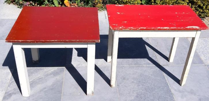 Bijzettafels in rode kleur, Huis en Inrichting, Tafels | Bijzettafels, Ophalen of Verzenden