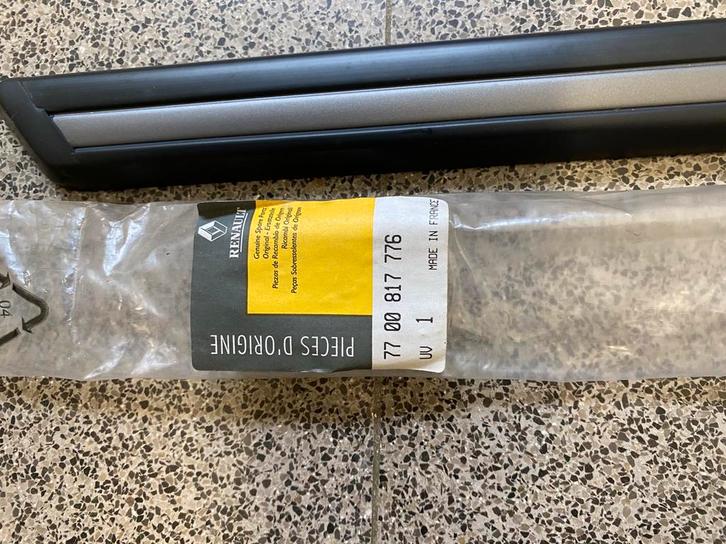 Renault Clio 1. Sierlijsten voor 2 deurs., Auto-onderdelen, Carrosserie, Deur, Renault, Voor, Verzenden