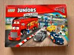 Lego Juniors Cars 10745 finale race, Kinderen en Baby's, Ophalen of Verzenden, Zo goed als nieuw, Lego