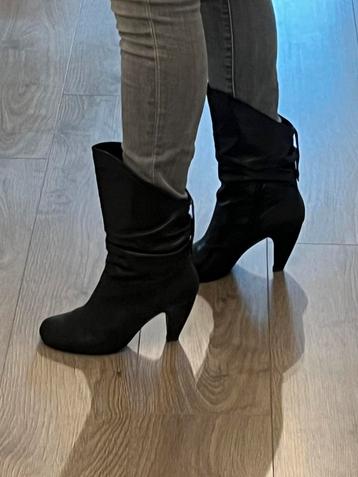 Stoere halfhoge boots Cecil - Maat 38 beschikbaar voor biedingen