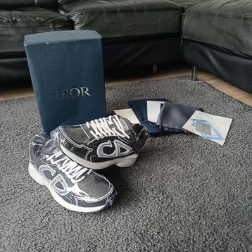 Nike Dior b30 sneakers beschikbaar voor biedingen
