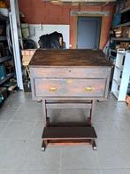 Antieke opberg schrijftafel, Enlèvement