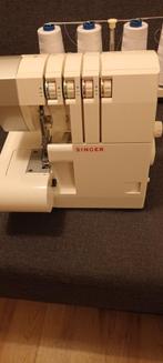 Singer overlock, Hobby en Vrije tijd, Naaimachines en Toebehoren, Ophalen of Verzenden, Zo goed als nieuw, Singer