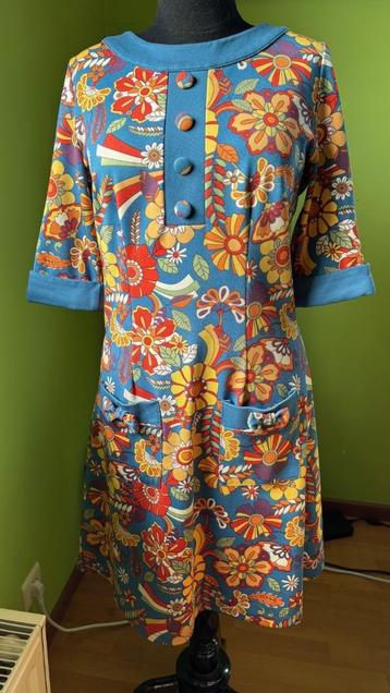 Retrokleedje Dancing Days beschikbaar voor biedingen