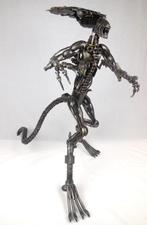 Alien queen 50 cm scrap metal, Ophalen of Verzenden, Nieuw, Film, Beeldje, Replica of Model