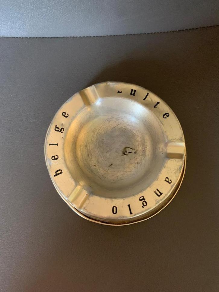 Cendriers avec publicité pour la bière, Collections, Marques de bière, Comme neuf, Autres types, Stella Artois, Enlèvement