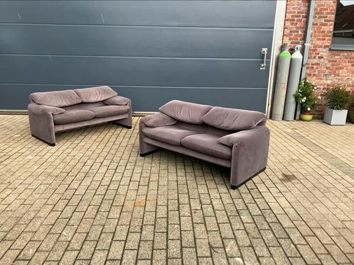 2 x Cassina Maralunga 2pl, tissu original , C. NEUF ! !, Maison & Meubles, Canapés | Salons, Enlèvement ou Envoi