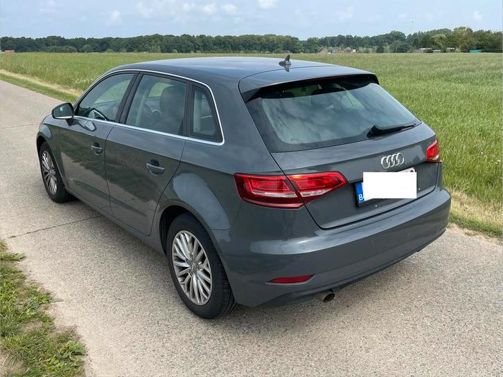 Audi A3 sportback 1.0tfsi Euro6 Benzine met onderhoudsboekje, Auto's, Audi, Bedrijf, A3, Adaptieve lichten, Adaptive Cruise Control