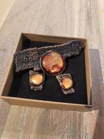 Mooie broche met bijpassende oorbellen, Enlèvement ou Envoi, Comme neuf