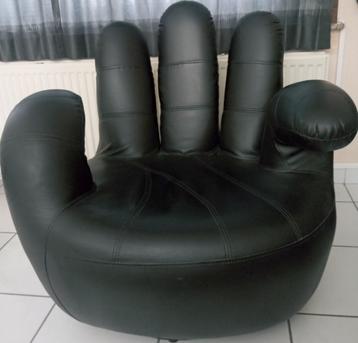 1 persoons lederen club zetel - handvormig beschikbaar voor biedingen