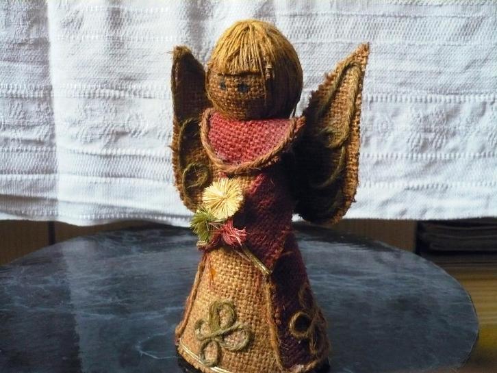 Handgemaakte engel gemaakt van jute, natuurlijke materialen, Diversen, Kerst, Ophalen