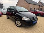 VW FOX // 1.2 ESSENCE //108000KM//GARANTIE, Auto's, Volkswagen, Voorwielaandrijving, Stof, 1198 cc, Zwart