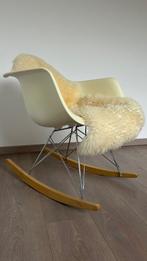 Eames Plastic Armchair RAR, Huis en Inrichting, Ophalen, Gebruikt, Wit, Metaal