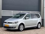 Volkswagen Touran 1.4 TSI Highline 7p. bj.2015 Autom|Camera|, Te koop, Zilver of Grijs, Grijs, Zetelverwarming