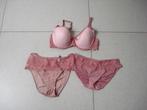 Set: Chantelle beha + 2 slips, dames. mt EUR 75 D/ 36, Chantelle, Enlèvement ou Envoi, Rose, Ensemble