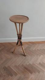 Vintage bamboe/rotan plantenstandaard of bijzettafel, Ophalen, Zo goed als nieuw