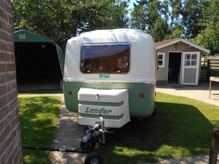 Oldtimer caravan volledig gerestaureerd, Caravans en Kamperen, Caravans, Bedrijf, tot en met 4, Overige merken, 4 tot 5 meter