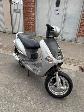 Kymco Yup 2 Takt Start en rijd ZONDER PAPIEREN beschikbaar voor biedingen