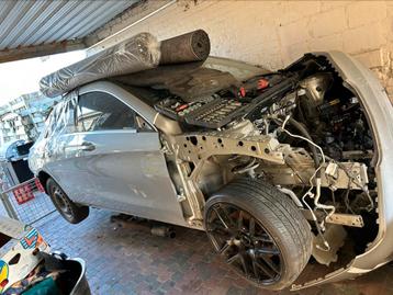 Mercedes cla 2015 onderdelen  beschikbaar voor biedingen