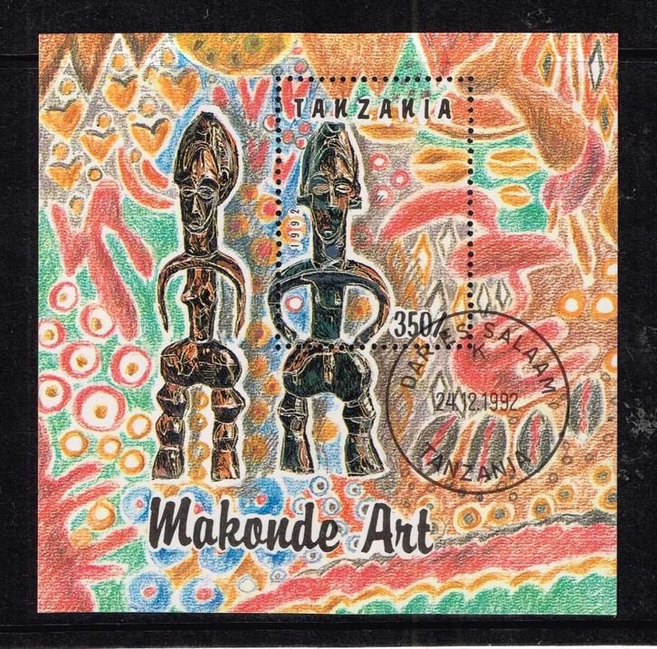 Postszegels uit Tanzania - K 1698 - Makonde kunst, Postzegels en Munten, Postzegels | Afrika, Gestempeld, Tanzania, Verzenden