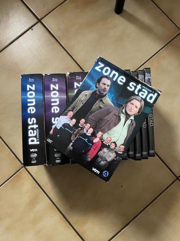 Zone stad dvd boxen disponible aux enchères