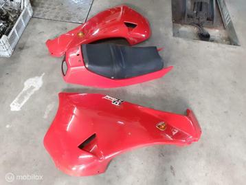 Kuipdelen buddyseat achterzit Sport Supersport 900 750 beschikbaar voor biedingen