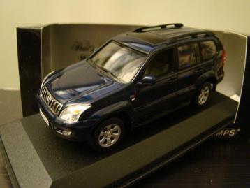 1/43 Toyota Landcruiser Minichamps beschikbaar voor biedingen