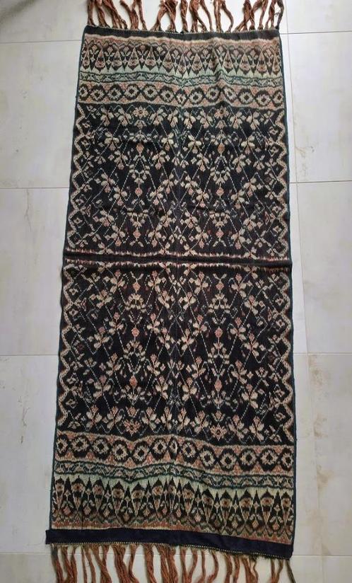 Oud Indonesisch blanket  180x75cm, Antiek en Kunst, Curiosa en Brocante, Ophalen of Verzenden