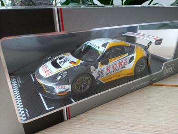 Porsche 911 GT3 R Rowe Racing 1:18 IXO