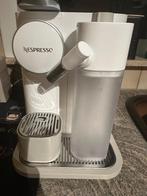 Nespresso Gran Latissima + accessoires + capsules, Elektronische apparatuur, Ophalen, Koffiepads en cups, Espresso apparaat, Zo goed als nieuw