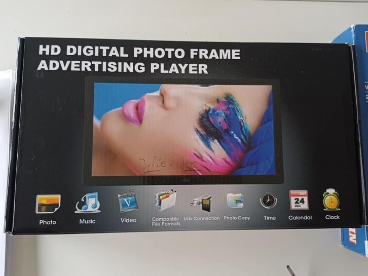 Nieuwe digitale fotokader, Audio, Tv en Foto, Foto | Digitale fotokaders, Nieuw, 8 tot 12 inch, Afstandsbediening, Muziek, Film