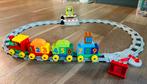 Duplo - train et voiture de course, Enfants & Bébés, Jouets | Duplo & Lego, Enlèvement, Comme neuf, Ensemble complet, Duplo