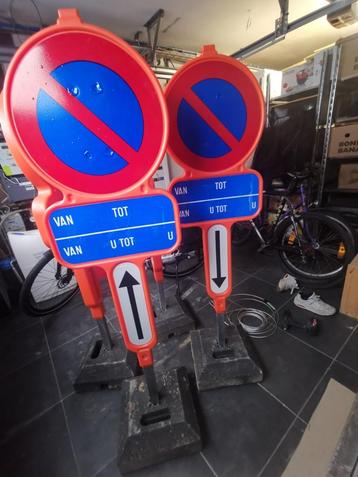 E1 parkeerverbodsborden te huur verkeersborden beschikbaar voor biedingen