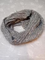 Echarpe grise, Enlèvement ou Envoi