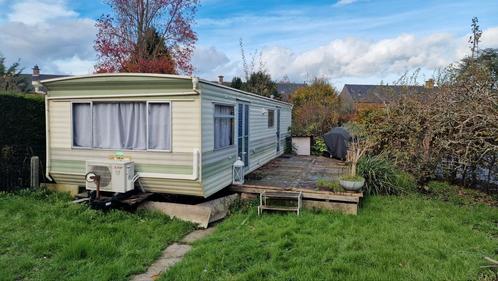 Stacaravan met terras, airco en aparte boiler, Caravans en Kamperen, Stacaravans, Ophalen of Verzenden