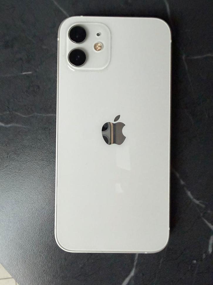 iPhone 12 met kabels, Telecommunicatie, Mobiele telefoons | Apple iPhone, Gebruikt, 64 GB, Zonder abonnement, Zonder simlock, iPhone 12