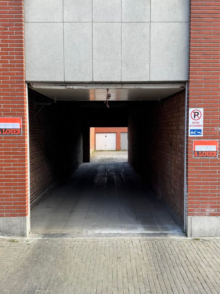 Garage a vendre , Neder Over Hembeek, Immo, Garages & Places de parking, Bruxelles
