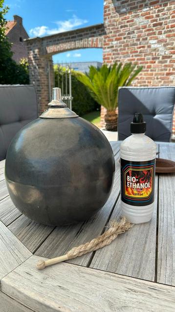 Olielamp met extra wiek en fles bio-ethanol beschikbaar voor biedingen