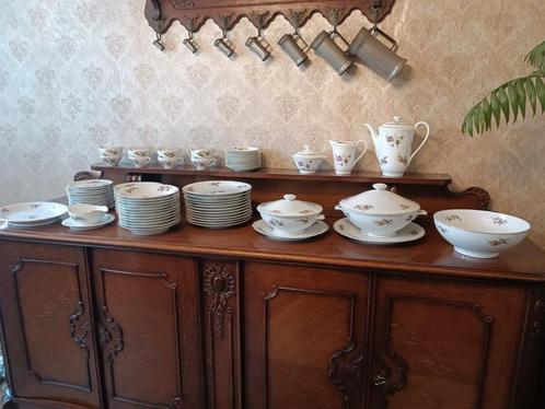 Service en porcelaine de Baudour complet, Antiek en Kunst, Antiek | Servies compleet, Ophalen