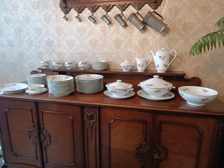 Service en porcelaine de Baudour complet, Antiek en Kunst, Antiek | Servies compleet, Ophalen