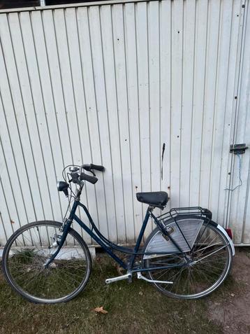 Damensfiets voor opmaak beschikbaar voor biedingen