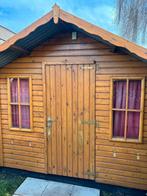 Tuinhuis. Nog uit elkaar te halen. Zijn grote platen.  Dus g, Enlèvement, Abri de jardin